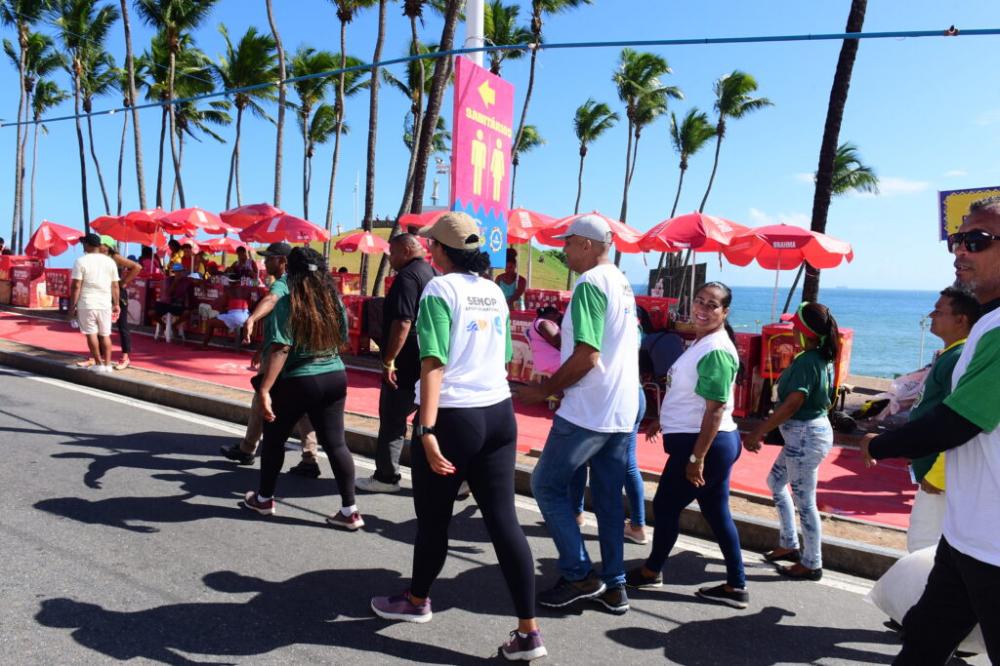Ambulantes aprovam trabalho de ordenamento da Semop durante o Carnaval de Salvador