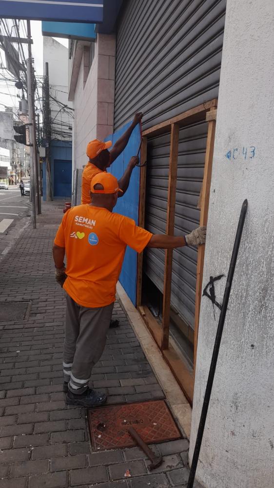 Prefeitura inicia retirada de tapumes instalados para Carnaval