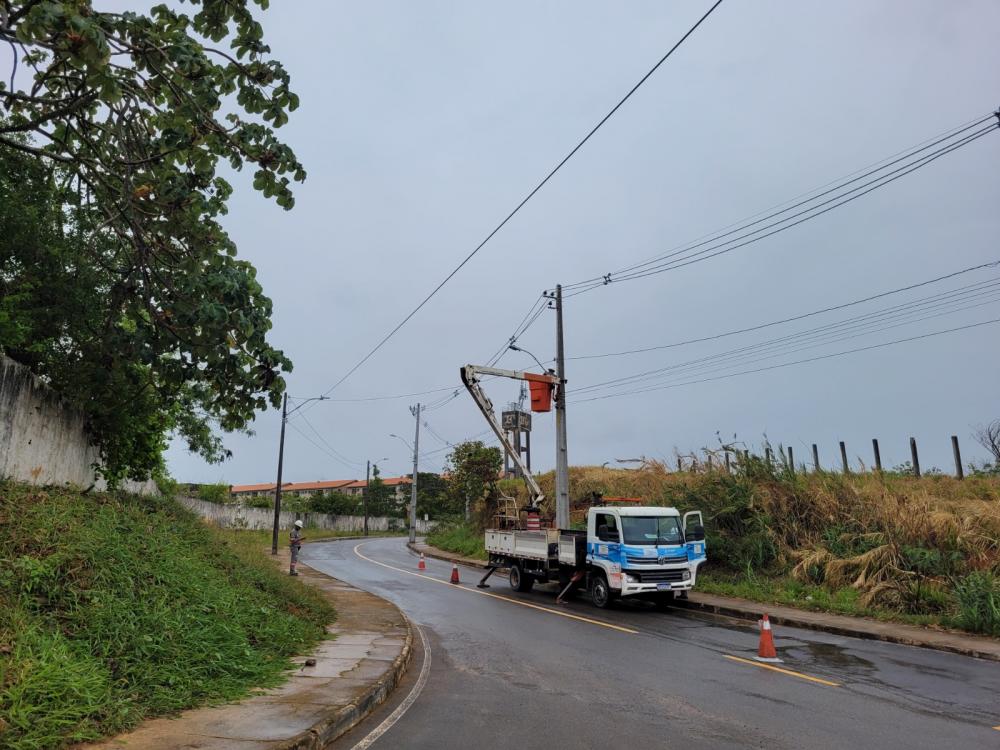 Diretoria de Iluminação Pública intensifica ações para minimizar efeitos das chuvas em Salvador