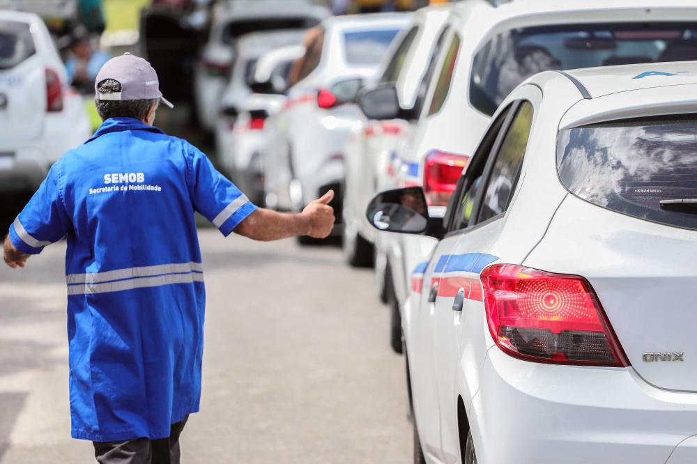 Atendimento da Semob para táxi e transporte escolar é retomado nesta terça (23)