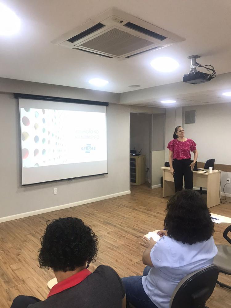 Gratuito: Projeto da CDL Salvador e Sebrae Bahia para qualificar empresários e profissionais do varejo se torna itinerante