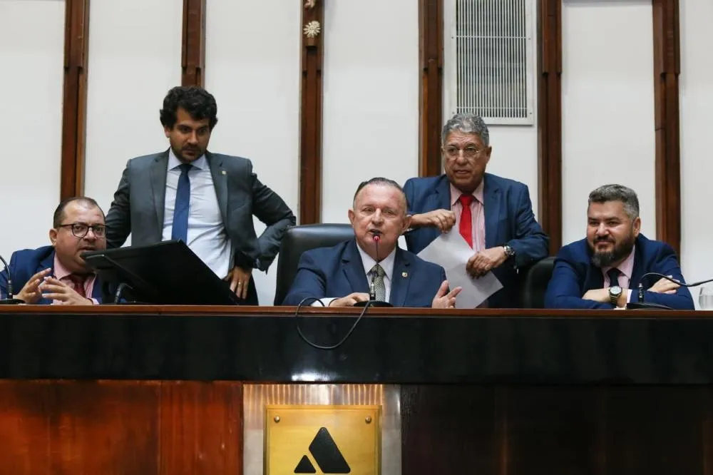 ALBA aprova reajuste de 4% nos salários do funcionalis