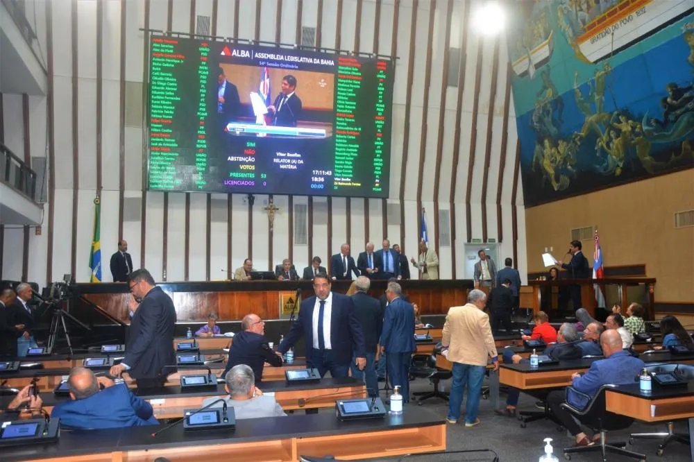 ALBA aprova LDO/2025 e marca votação de projeto da Defensoria