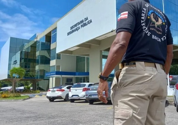 PMs são alvo de operação que investiga venda de fuzis em app de mensagens